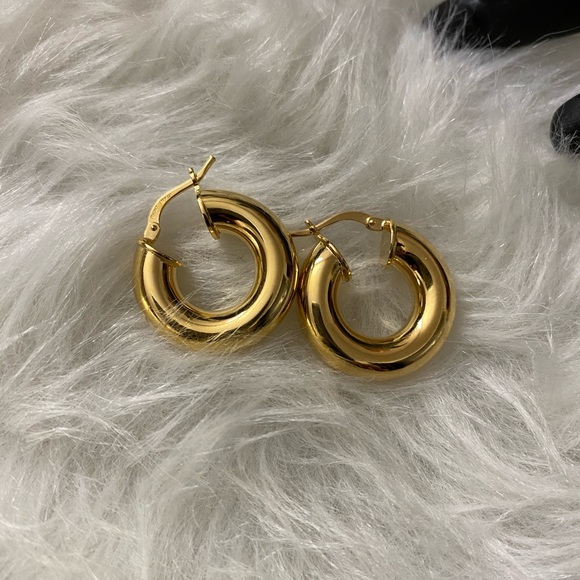 Jewelry - 18K Stamped GP Huggie Hoops